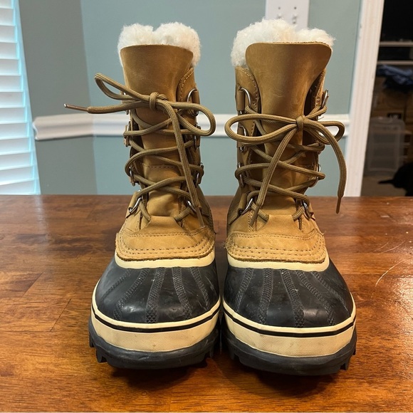 Sorel women’s Caribou boot size 6 tan black - Picture 4 of 9